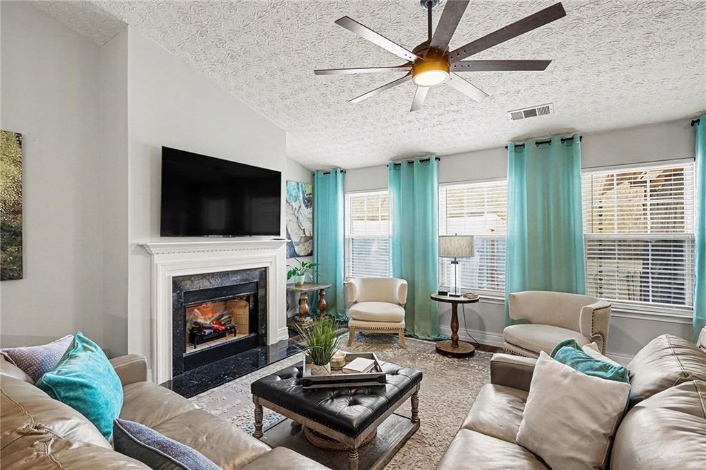 8195 River Hill Commons Drive