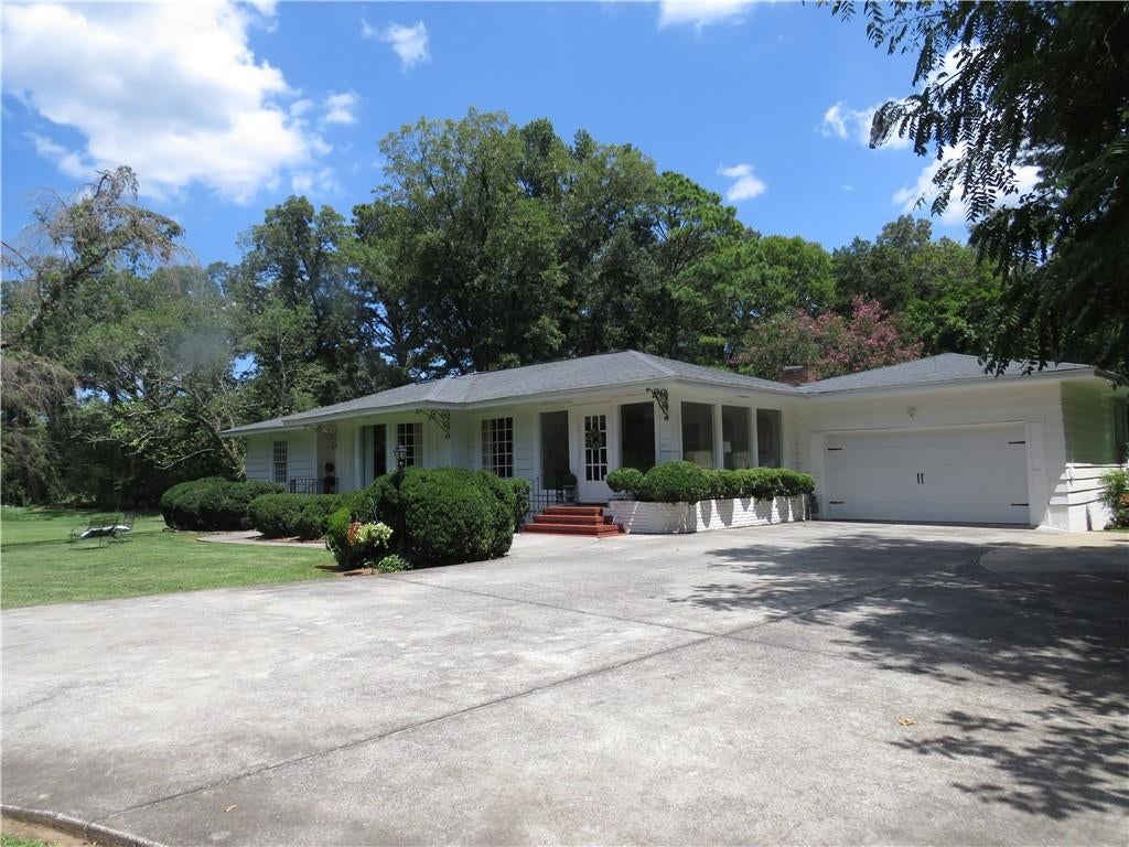 440 N Cave Spring Street