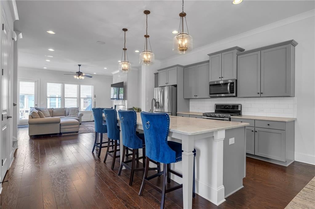 620 Harrington Hills