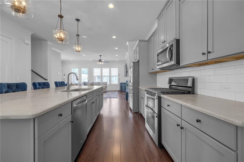 620 Harrington Hills