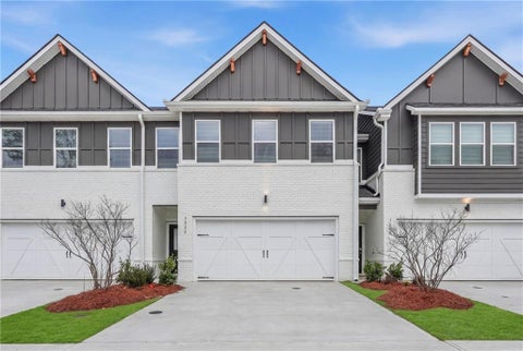 Homes For Sale - 3228 Winding Waters Way<br/> Powder Springs, GA 30127