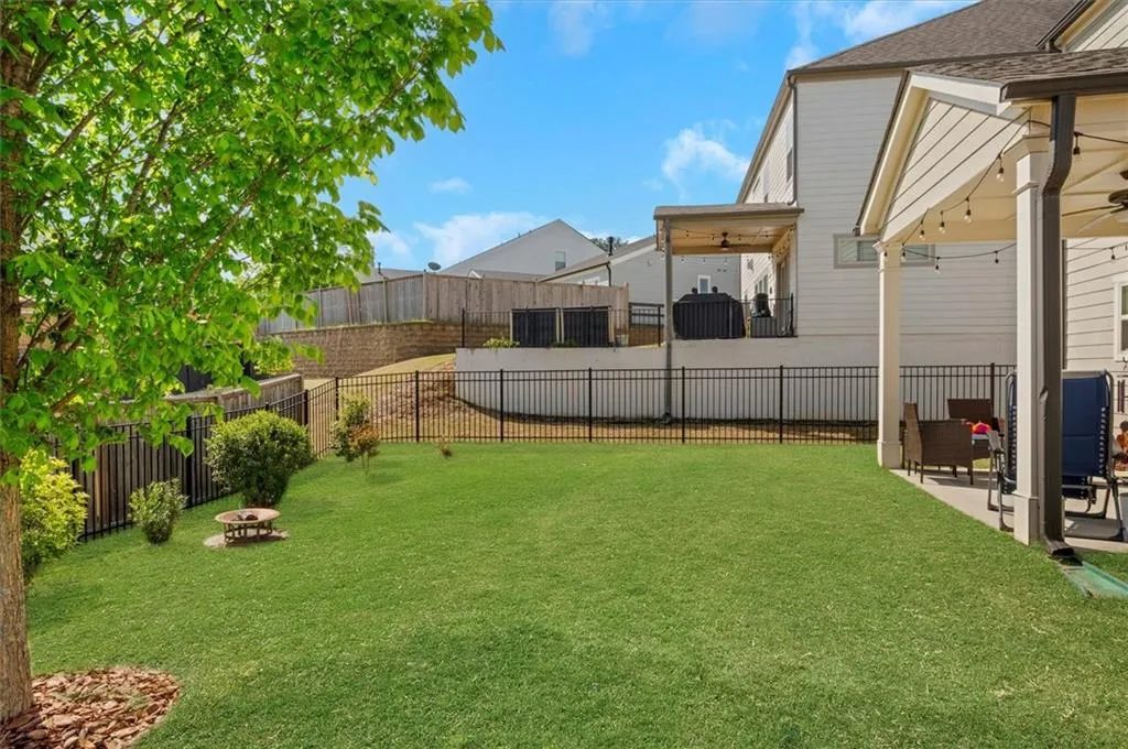 Sugar Hill, Georgia 30518, United States, 4 Bedrooms Bedrooms, ,3 BathroomsBathrooms,Residential,Pending,115849