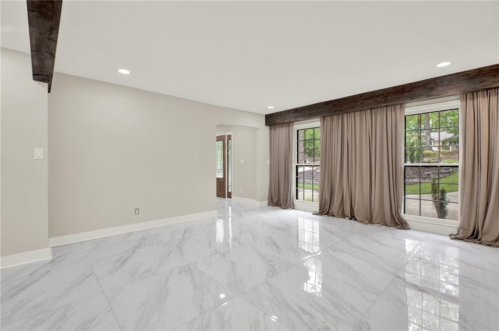 3270 Brookview Drive, Marietta, Georgia image 10
