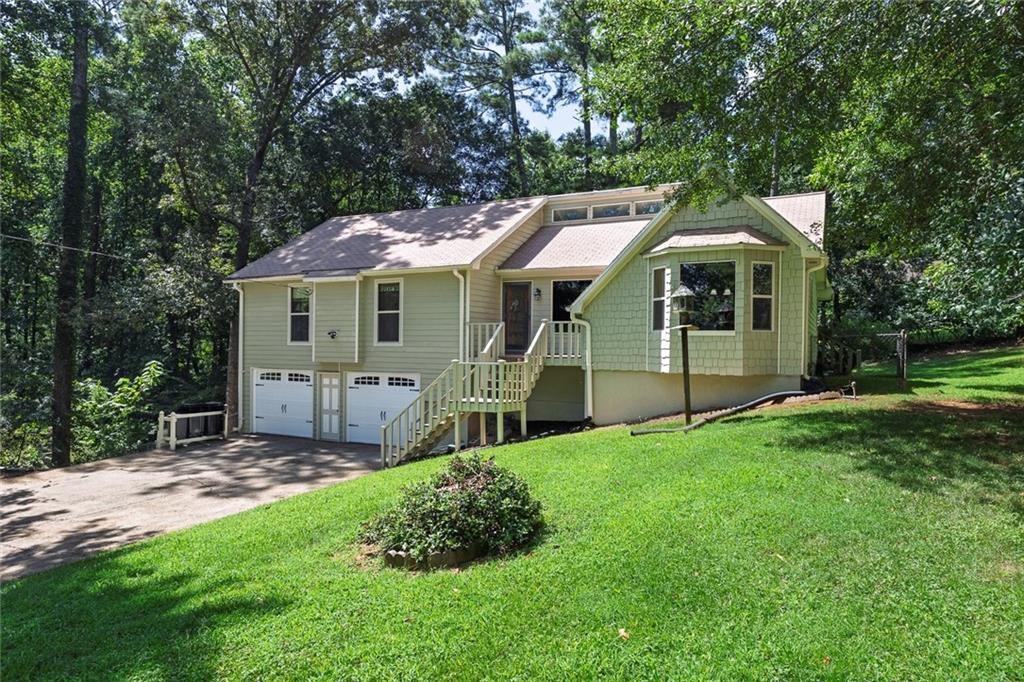 709 Cobb Trail