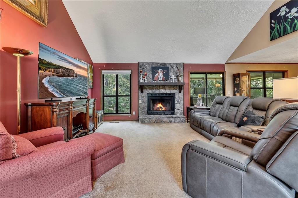 709 Cobb Trail