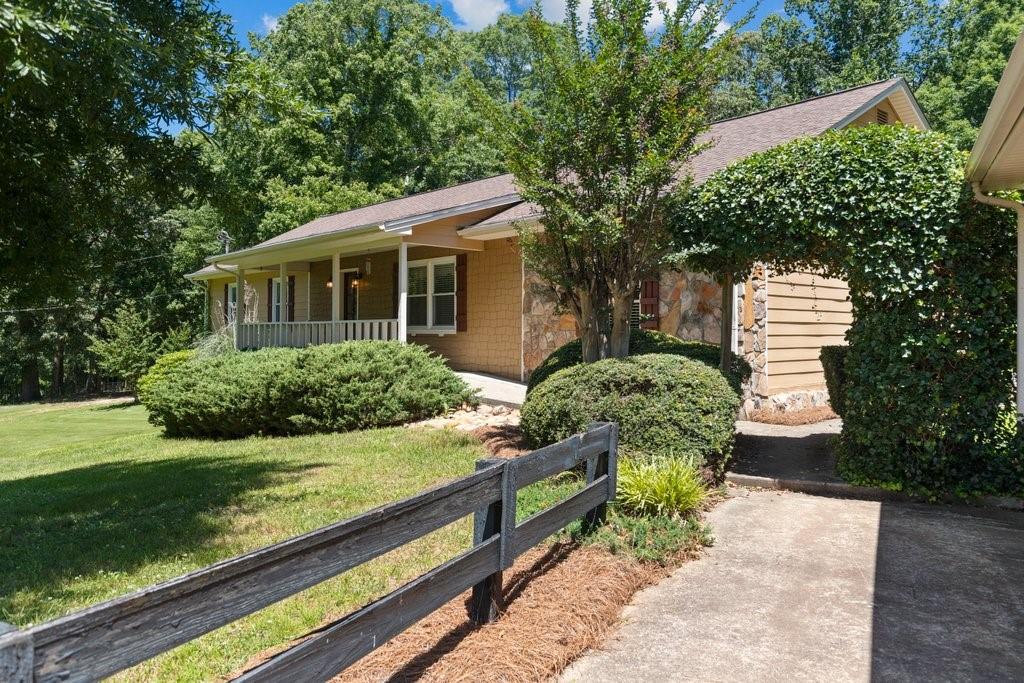 2950 Colony Drive, Gainesville, Georgia image 9