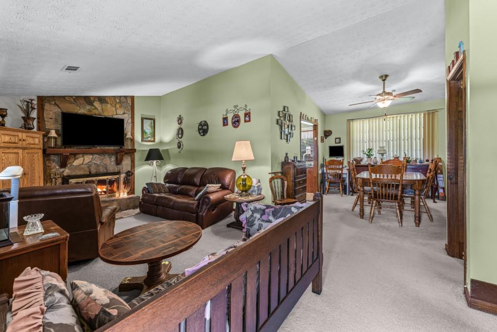 4262 Mountain Glen Trace
