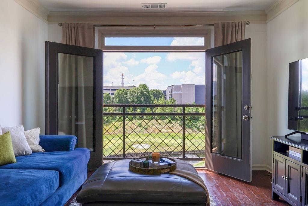 400 17th Street NW 2427
