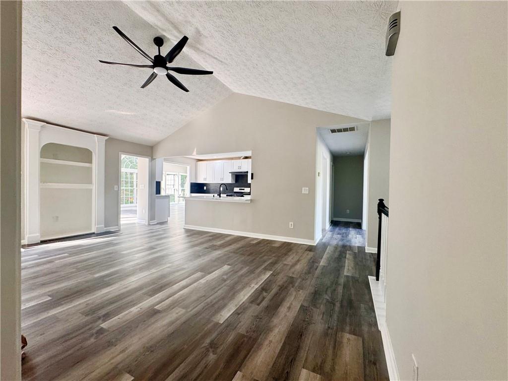 3211 Oaktree Park Drive, Lawrenceville, Georgia image 7