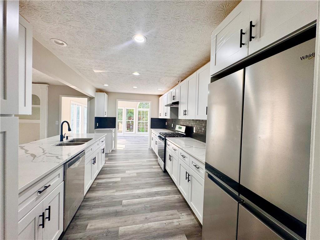 3211 Oaktree Park Drive, Lawrenceville, Georgia image 2