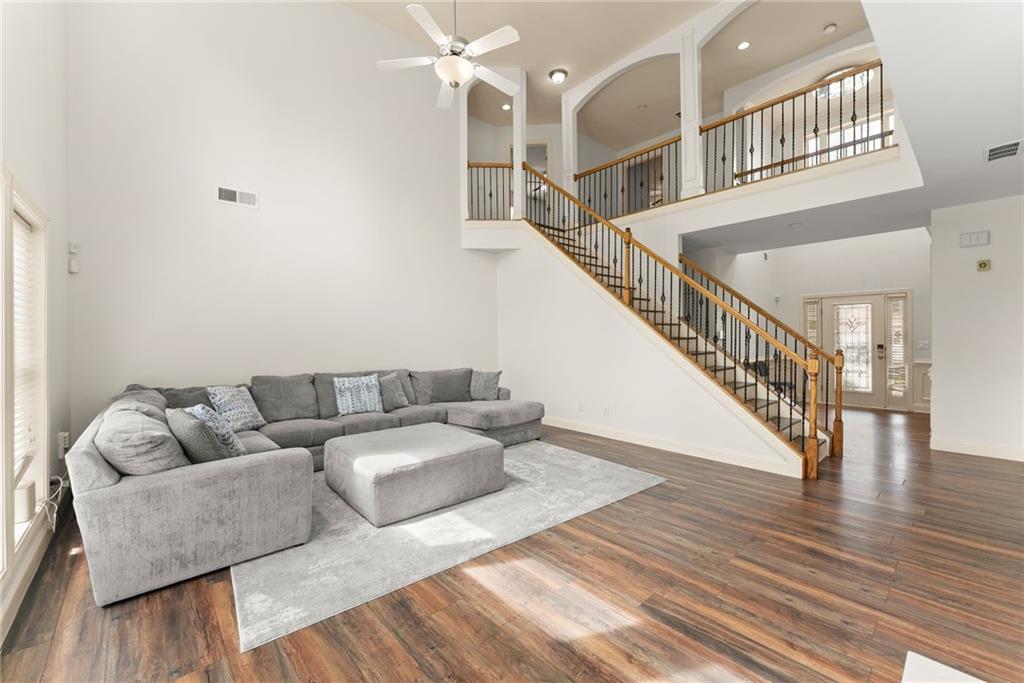 2868 Rolling Downs Way