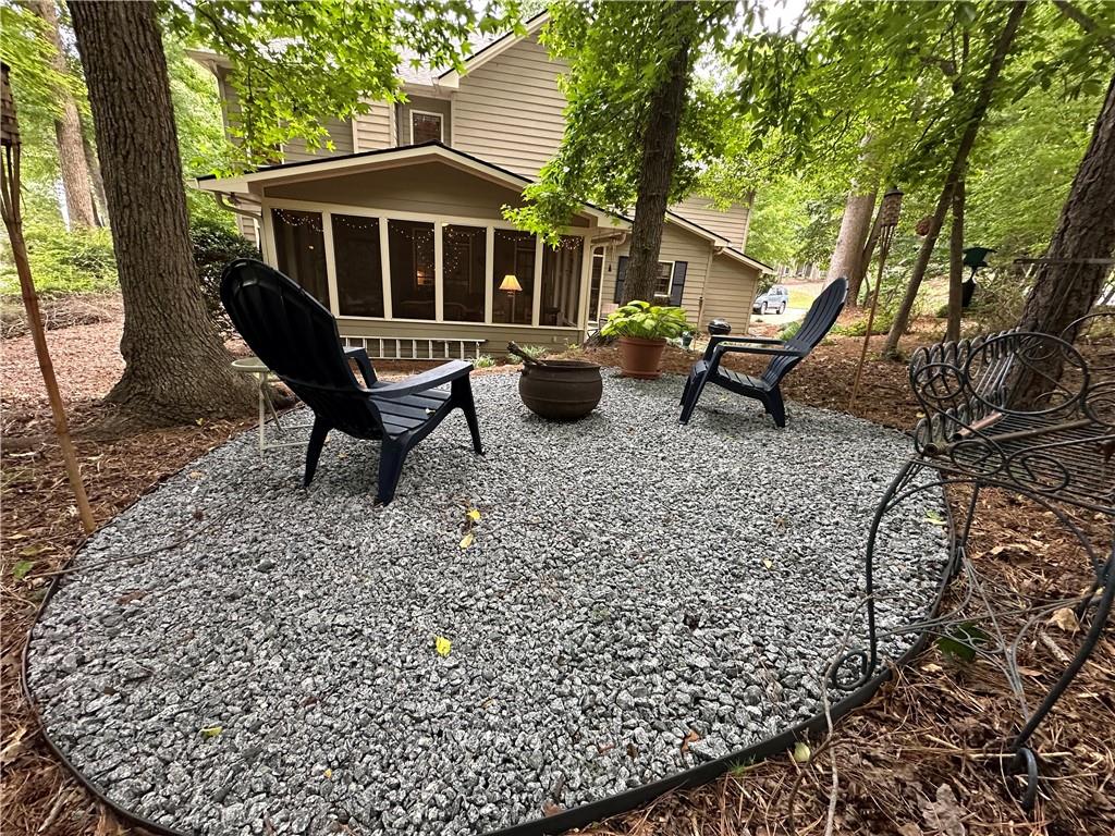 3962 Fox Glen Drive