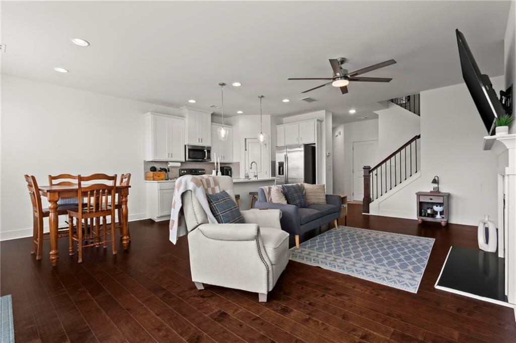 228 Auburn Valley Way