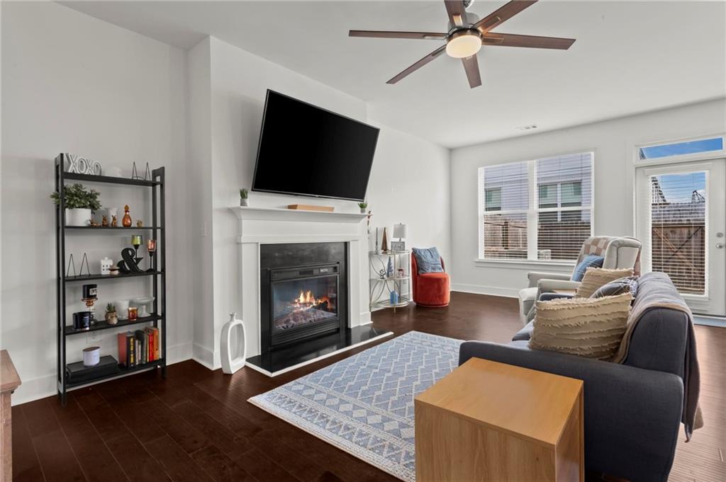 228 Auburn Valley Way