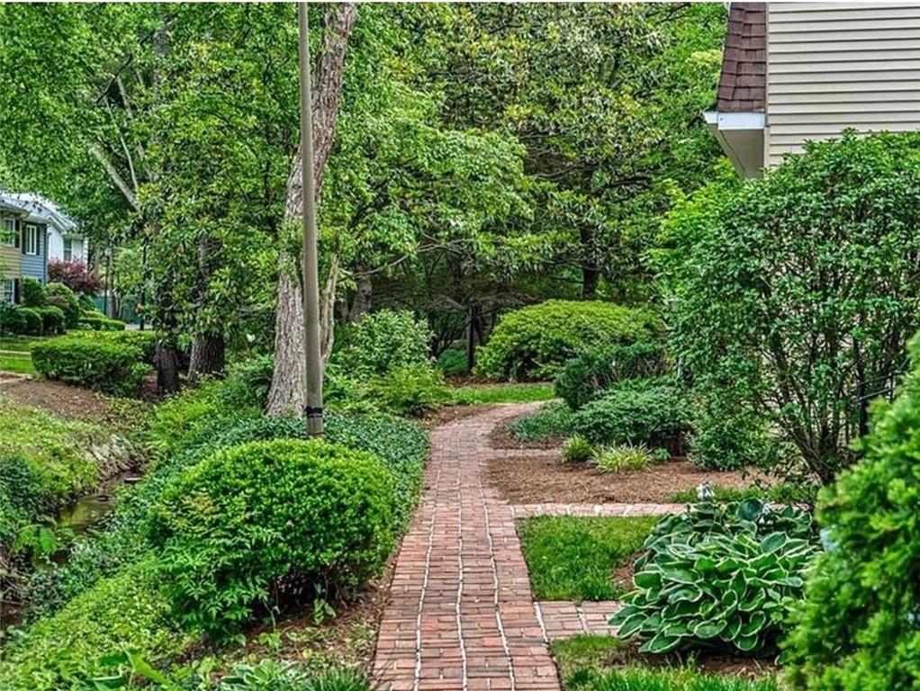 260 Manning Road SW 5