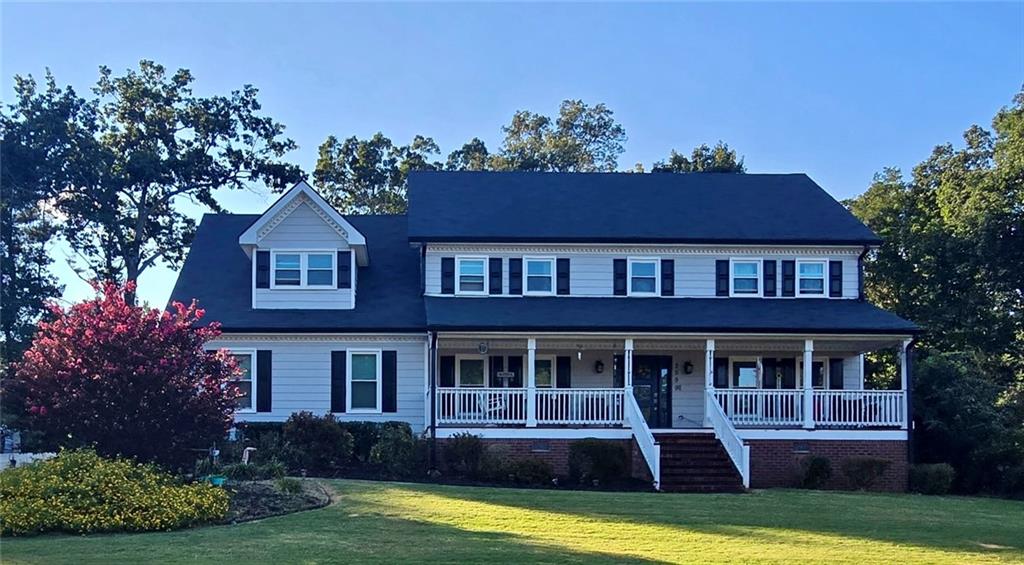 Your Search for the Perfect Rental is Over!
This Grand Southern Beauty, located in the highly sought-after Cherokee Woods Cove, is spacious, beautifully updated, and ready for you to move in.
The home features a newly renovated kitchen with updated cabinets, stainless steel appliances, quartz countertops, and a stylish coffee/wine station. The main level offers a large living room, separate dining room, and cozy family room with a gas-starter fireplace—perfect for relaxing or entertaining.
Enjoy your mornings on the screened-in porch overlooking a private backyard with beautiful views of Stone Mountain.
Upstairs, the Owner’s suite provides plenty of space with an updated bathroom featuring dual vanities, a separate shower, and a luxurious soaking tub. Secondary bedrooms are generously sized, and a bonus room offers flexibility as a home office, media room, or playroom. The bonus room is conveniently accessible from the second staircase off the kitchen.
Located in a quiet swim/tennis community and just minutes from shopping, dining, and more—this home has it all!
? Available for rent now – don’t miss out!