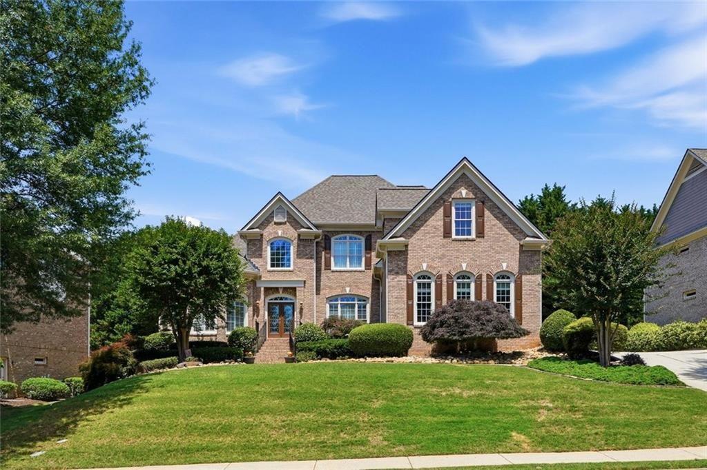 932 Grassmeade Way
