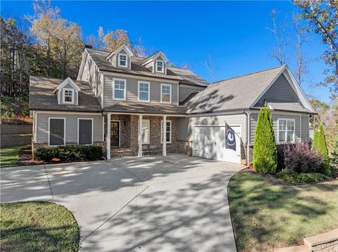 A home in Flowery Branch