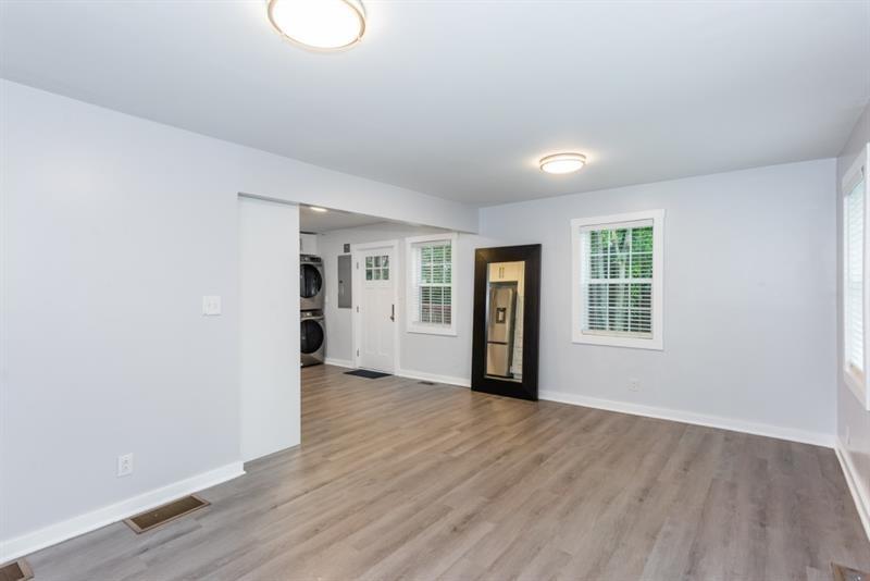 2598 Elliott Street, Atlanta, Georgia image 5