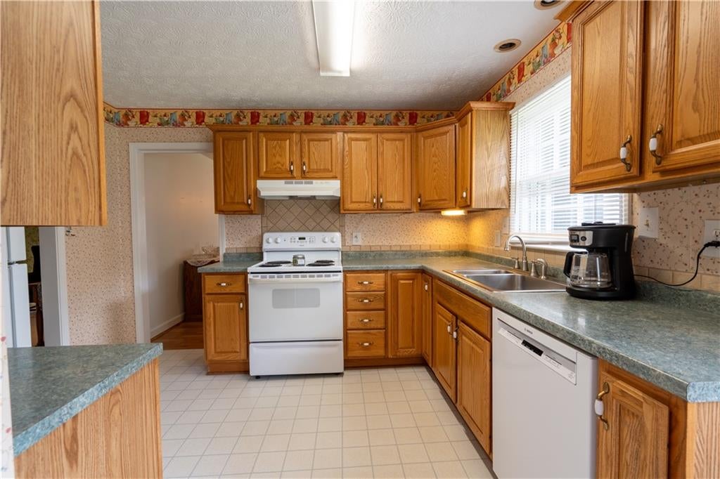 2685 Ashworth Lake Road