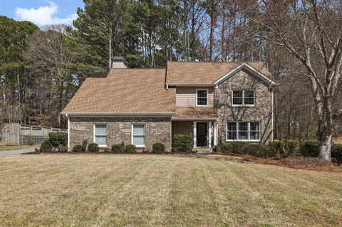 Homes For Sale - 2388 Radbury Lane<br/> Snellville, GA 30078