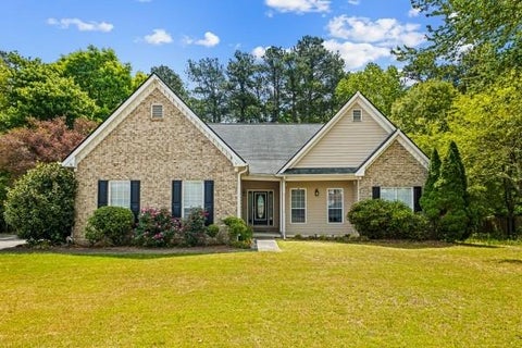 Homes For Sale - 3785 Brushy Wood Drive<br/> Loganville, GA 30052