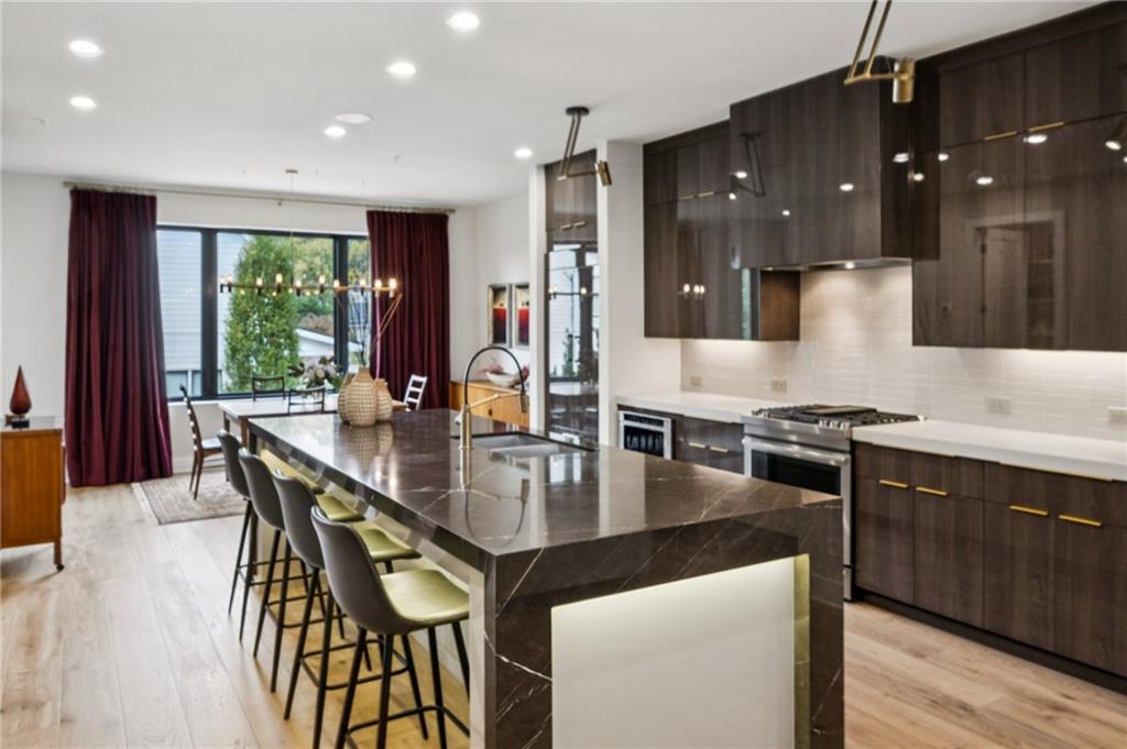 450 Plateau Place NW