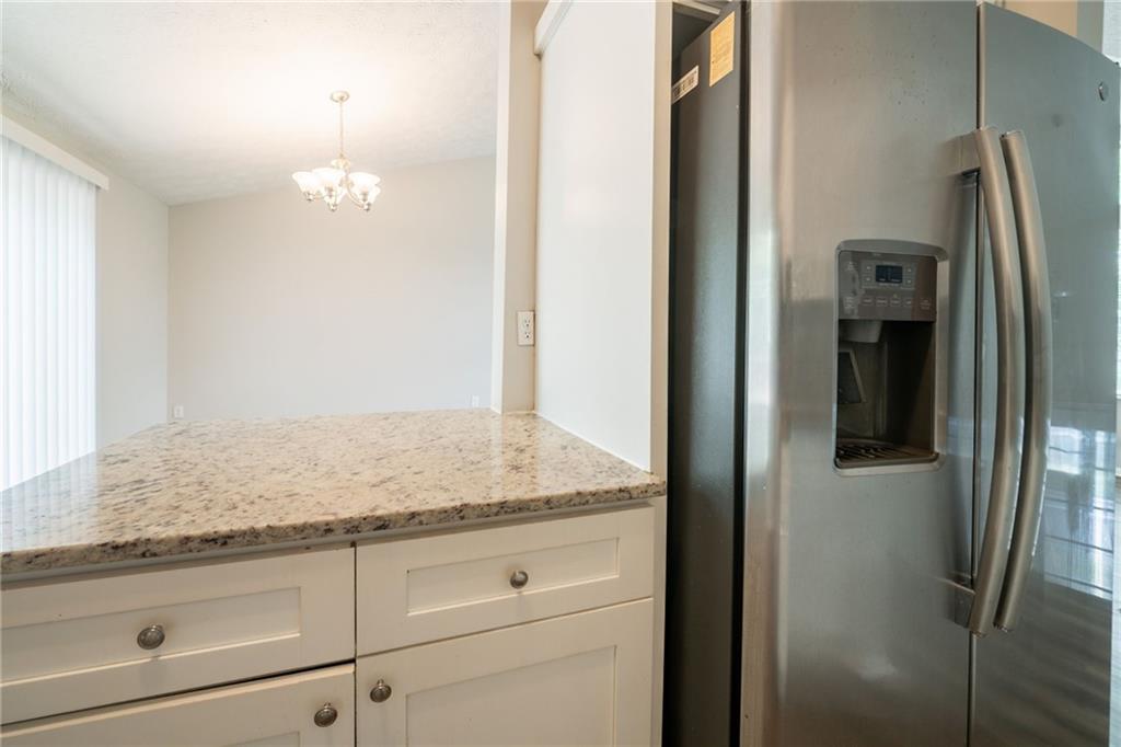 6082 Raintree Bend