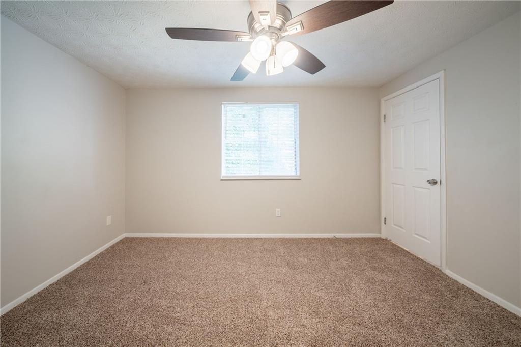 6082 Raintree Bend, Lithonia, Georgia image 9