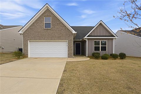 Homes For Sale - 122 W Lexington Avenue<br/> Griffin, GA 30223