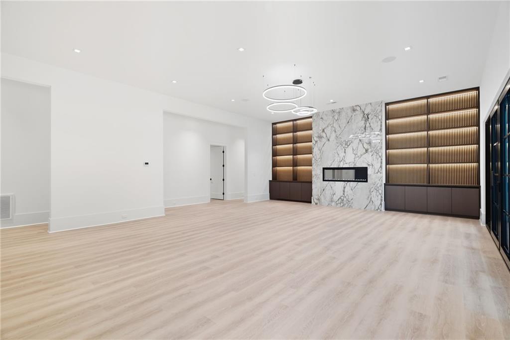 Echelon - Residential