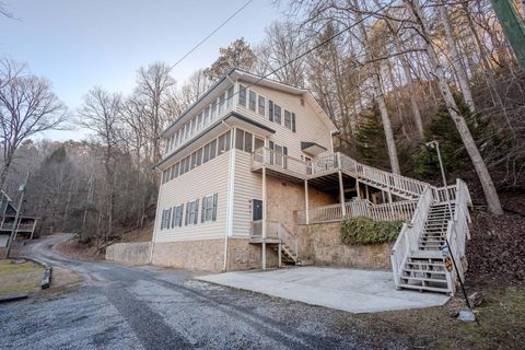 A home in Ellijay