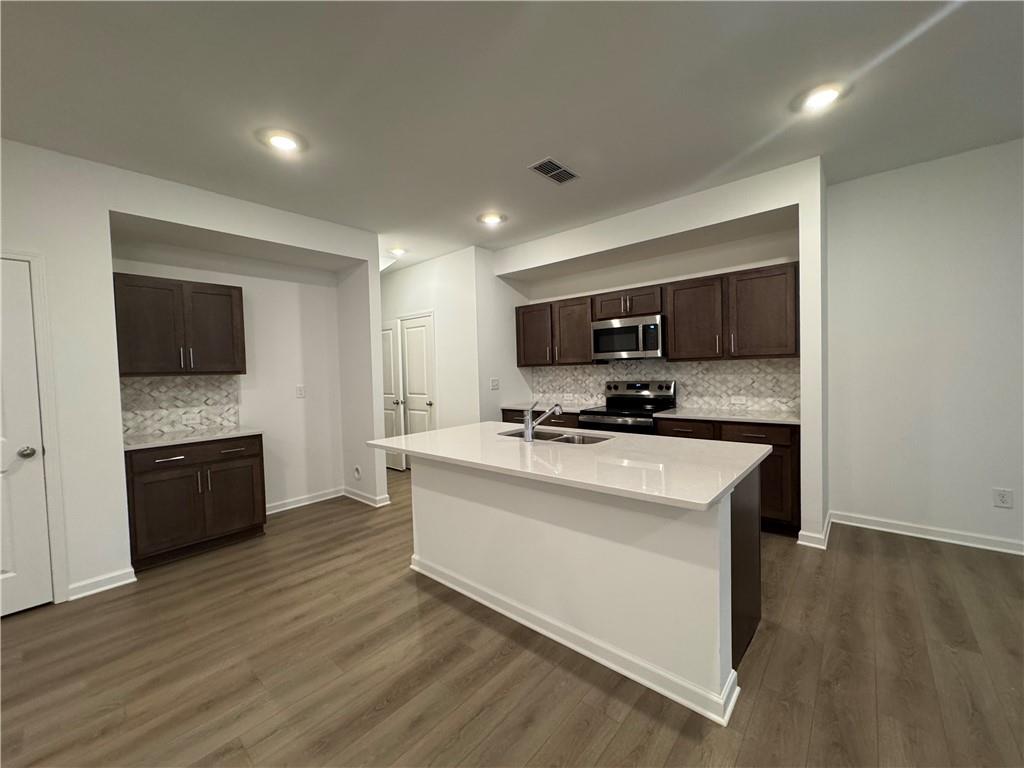 5369 Frontier Court, Flowery Branch, Georgia image 4