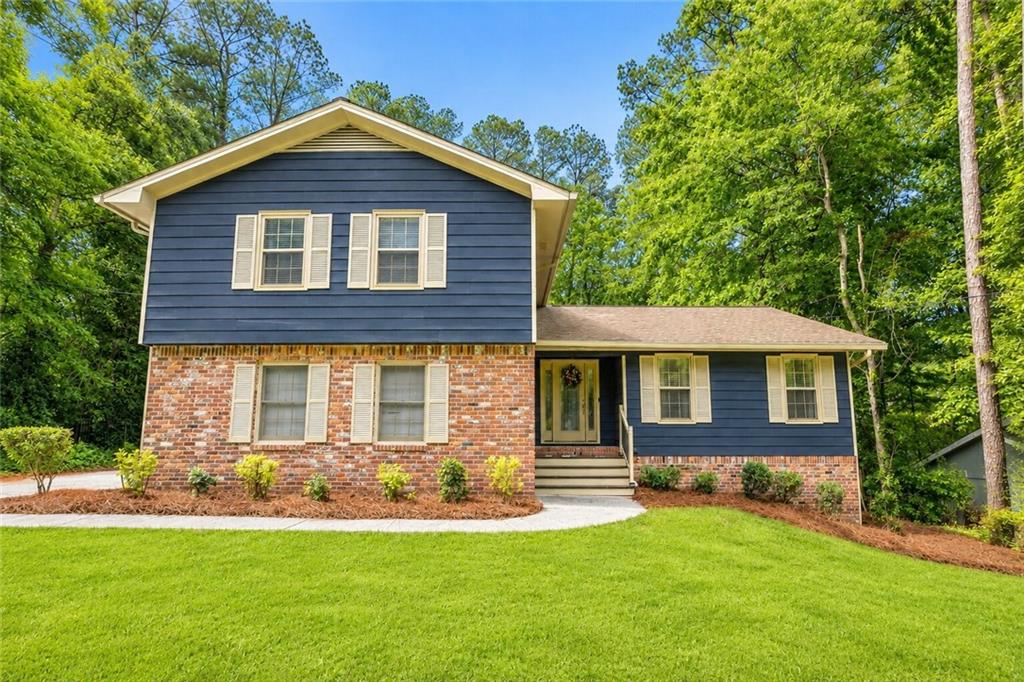 2711 Georgian Court
