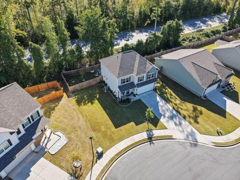 A home in Dawsonville