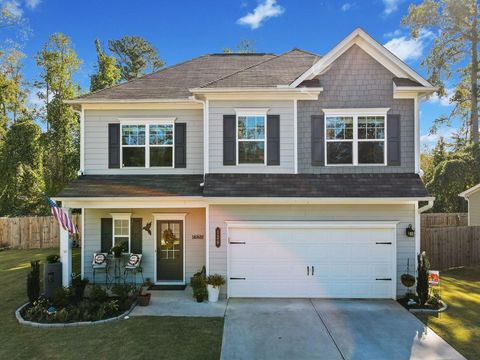 A home in Dawsonville