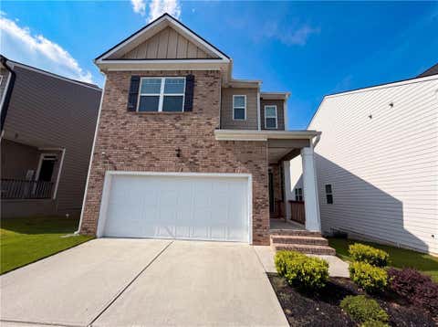 Homes For Sale - 96 Silver Birch Pass<br/> Newnan, GA 30265