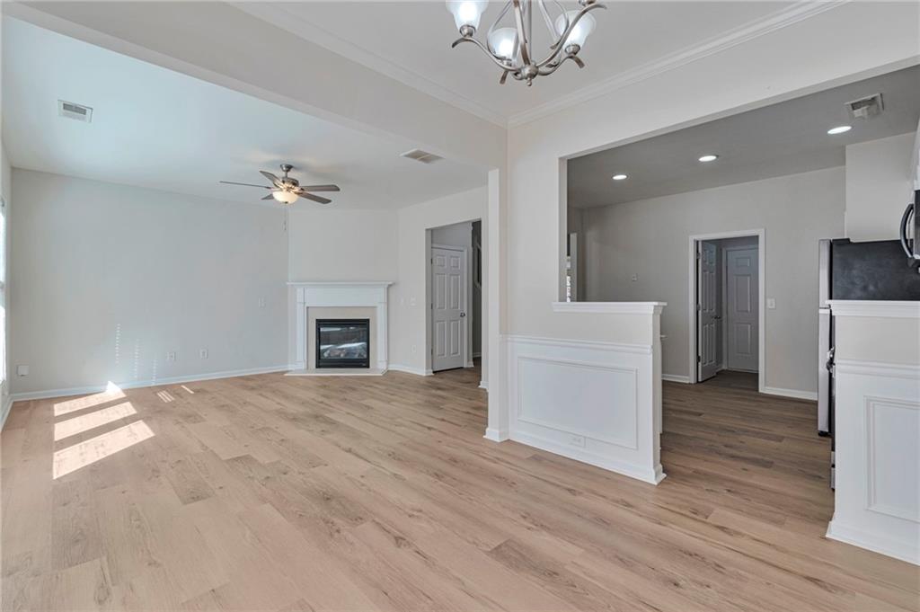 STONEHAVEN POINTE - Residential