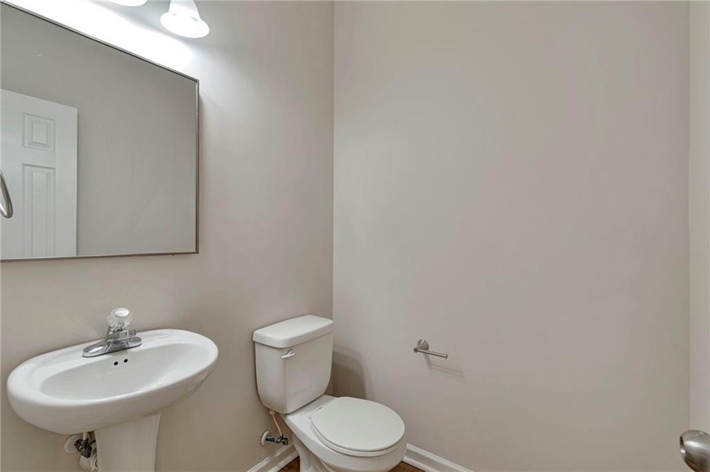 STONEHAVEN POINTE - Residential