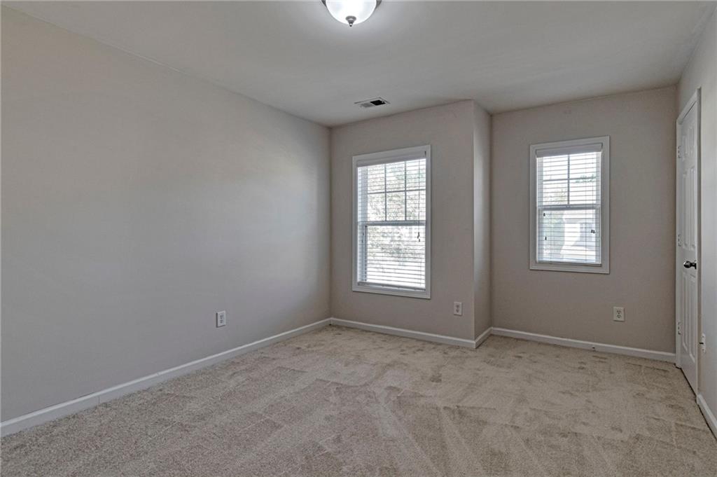 STONEHAVEN POINTE - Residential