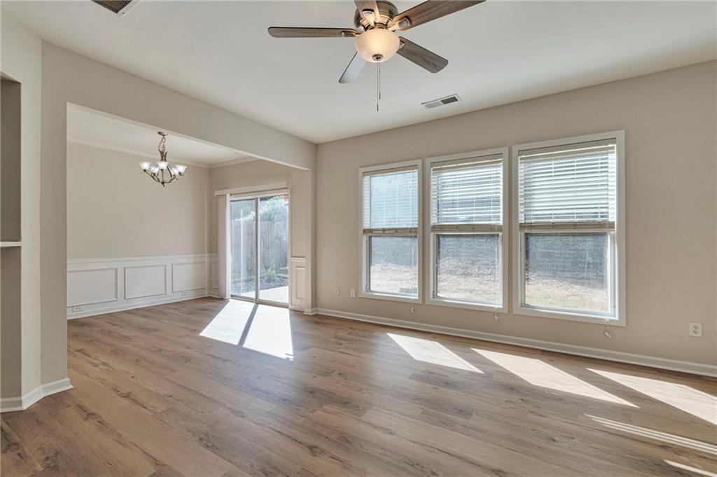 STONEHAVEN POINTE - Residential