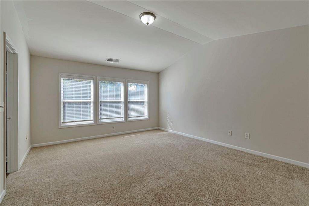 STONEHAVEN POINTE - Residential