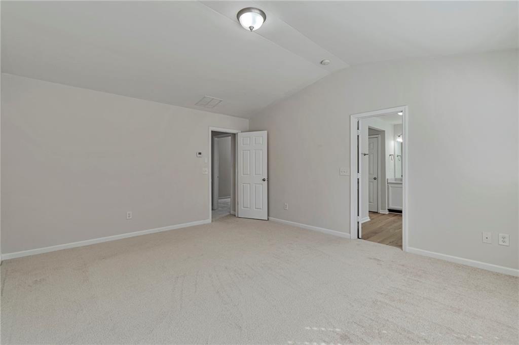 STONEHAVEN POINTE - Residential