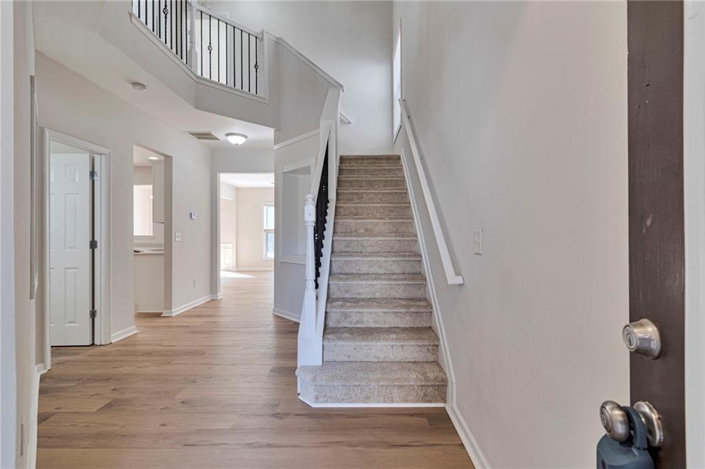 STONEHAVEN POINTE - Residential