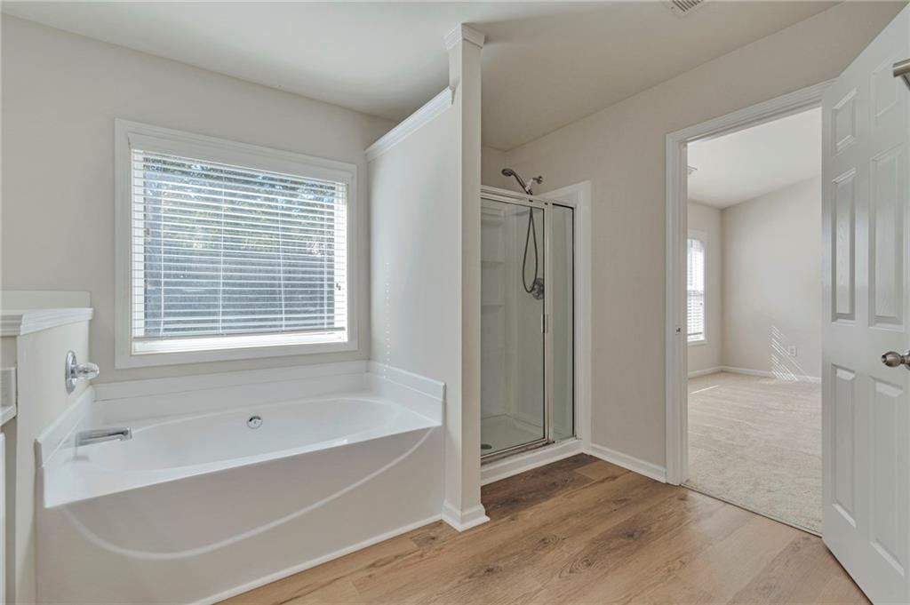 STONEHAVEN POINTE - Residential