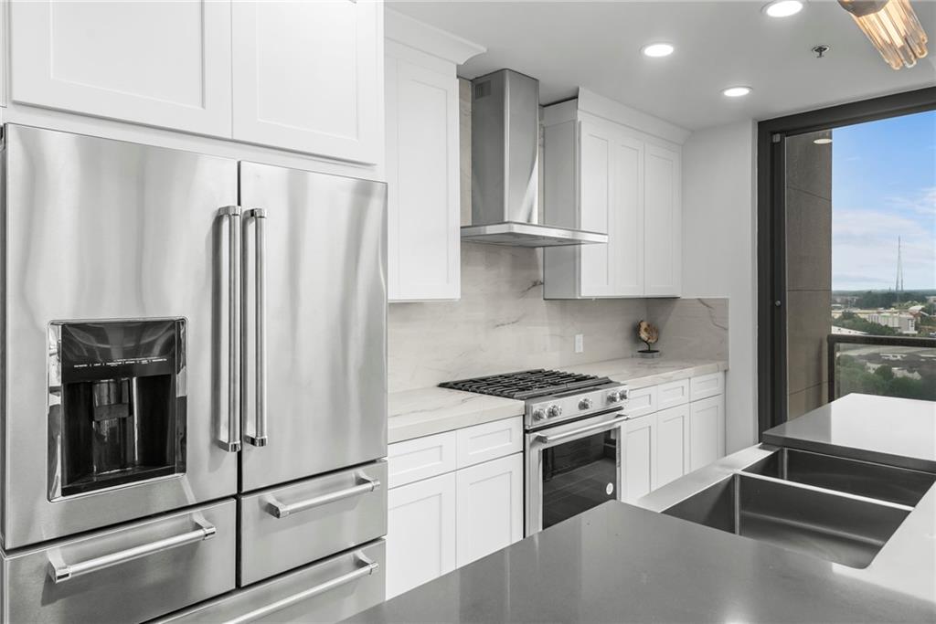 270 17th Street NW 2012
