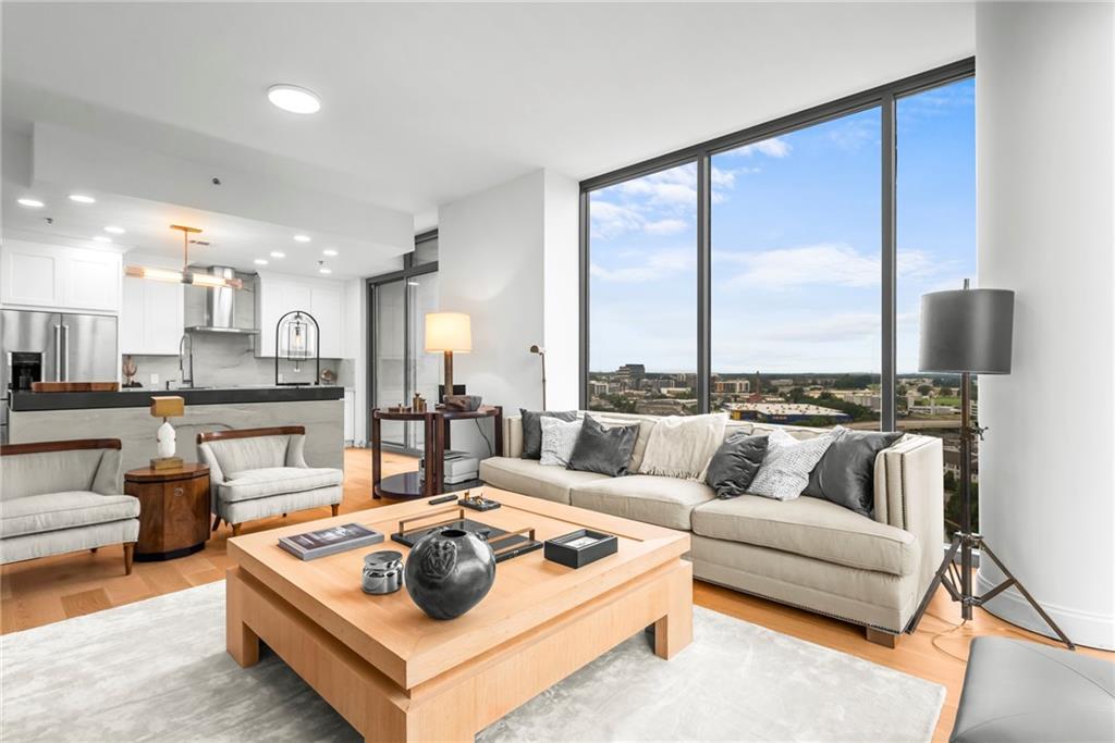 270 17th Street NW 2012