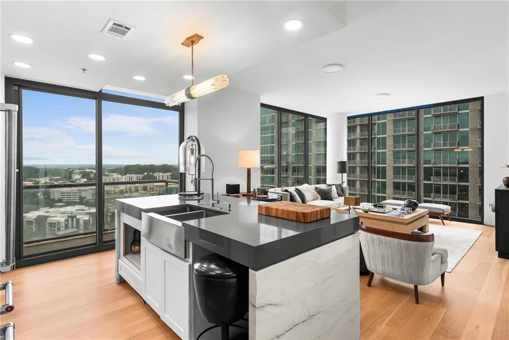 270 17th Street NW 2012