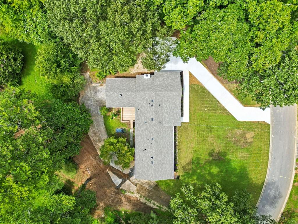 3909 Bellair Drive