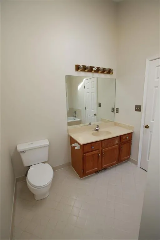 Marietta, Georgia 30066, United States, 2 Bedrooms Bedrooms, ,3 BathroomsBathrooms,Residential,Active,100425